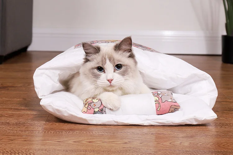 Warm Cat Sleeping Bag with Pillow Warm Cat Sleeping Bag with Pillow
